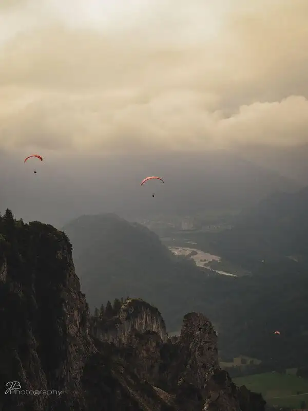 Paraglider am Berg